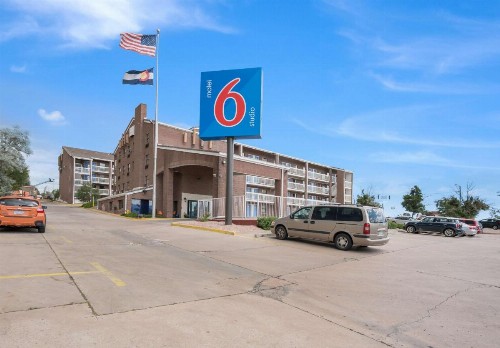 Studio 6 Colorado Springs - image 6
