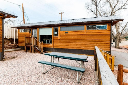 Garden of the Gods RV Resort - image 11
