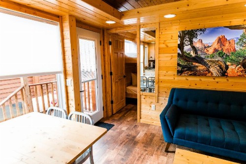 Garden of the Gods RV Resort - image 19