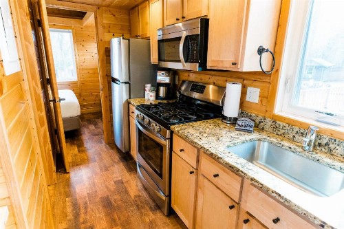 Garden of the Gods RV Resort - image 21
