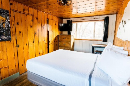 Garden of the Gods RV Resort - image 31