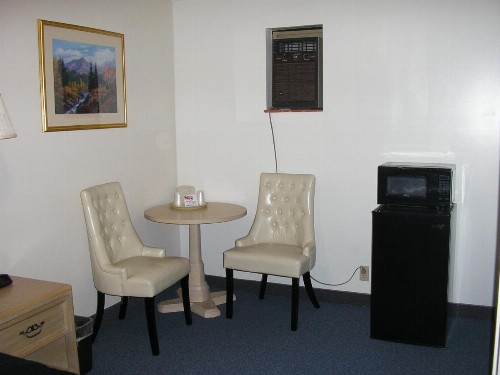 Mecca Motel - image 33