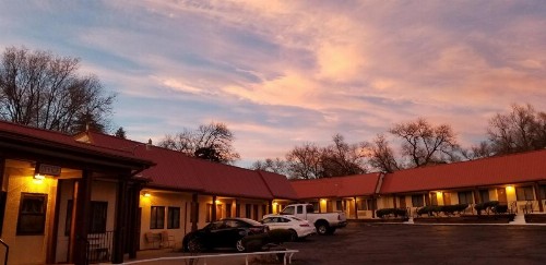 Mecca Motel - image 4