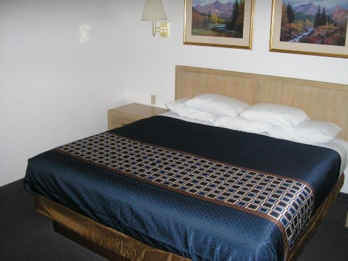 Mecca Motel - image 8