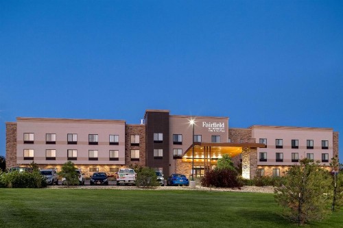 Fairfield Inn & Suites by Marriott Colorado Springs East - image 2
