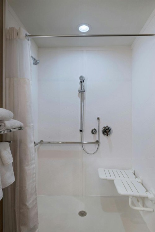 Fairfield Inn & Suites by Marriott Colorado Springs East - image 20