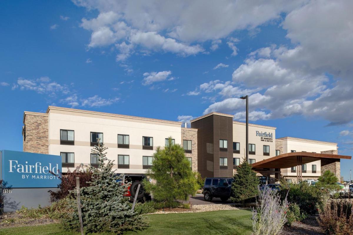 Fairfield Inn & Suites by Marriott Colorado Springs East - image 3