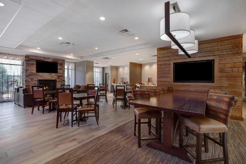 Fairfield Inn & Suites by Marriott Colorado Springs East - image 30