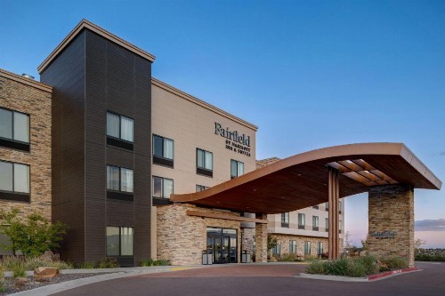 Fairfield Inn & Suites by Marriott Colorado Springs East - image 7