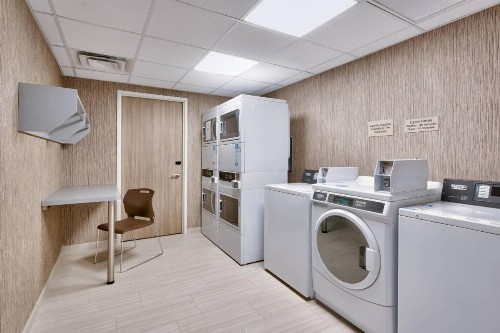Springhill Suites by Marriott Colorado Springs North/Air Force Academy - image 5