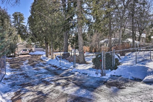 Hiker and Biker Paradise in Quiet Cheyenne Canon! - image 6