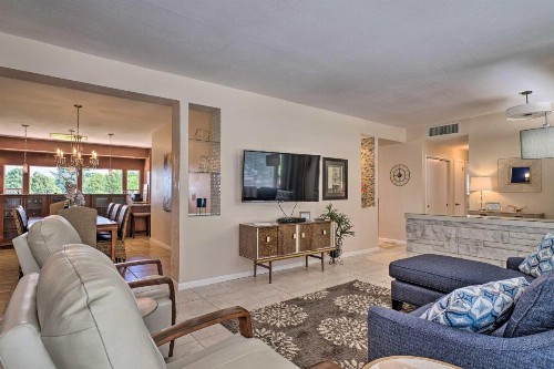 Pet-Friendly and Modern Home with Koi Pond and Patio - image 4