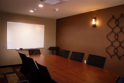 Best Western Plus Arrowhead Hotel - image 13