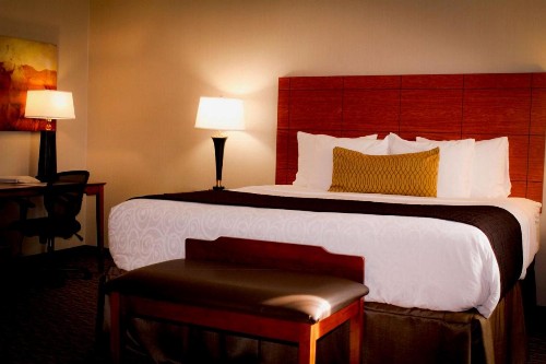 Best Western Plus Arrowhead Hotel - image 2