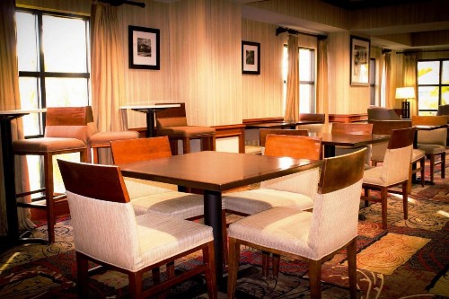 Best Western Plus Arrowhead Hotel - image 20