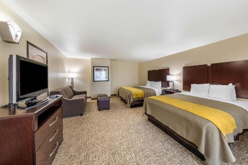 Comfort Inn and Suites Colton/San Bernardino - image 26