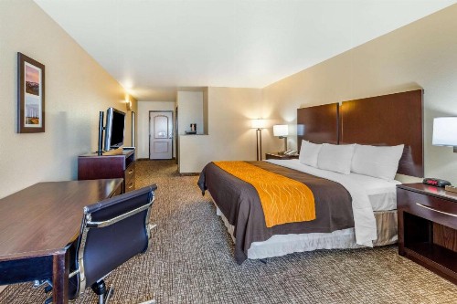 Comfort Inn and Suites Colton/San Bernardino - image 36