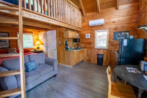 Kozy Haven Log Cabin Rentals - image 15