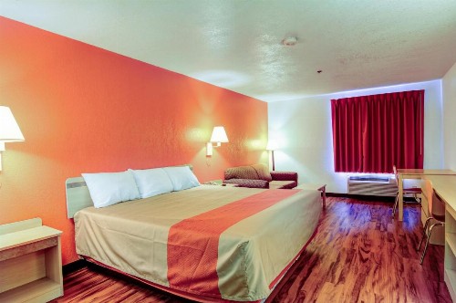 Motel 6-Columbia MO - East - image 14