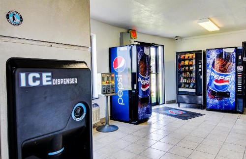 Motel 6-Columbia MO - East - image 16