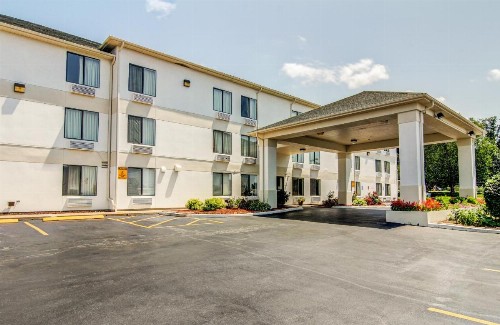 Motel 6-Columbia MO - East - image 33
