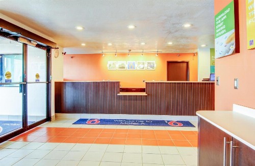 Motel 6-Columbia MO - East - image 36