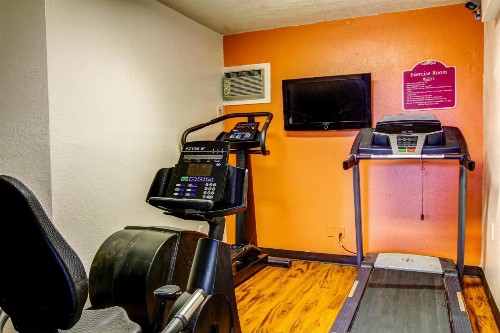Motel 6-Columbia MO - East - image 39