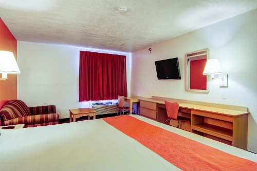 Motel 6-Columbia MO - East - image 46