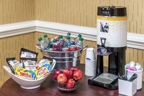 Hampton Inn Columbia Northeast-Fort Jackson Area - image 29