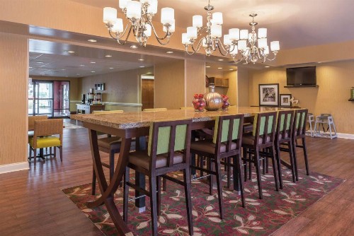 Hampton Inn Columbia Northeast-Fort Jackson Area - image 9