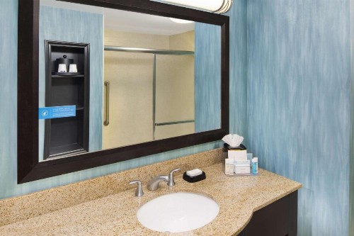 Hampton Inn Columbia I-20-Clemson Road - image 25