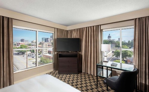 Hilton Columbia Center - image 18