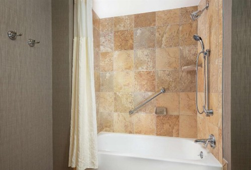 Hilton Columbia Center - image 23