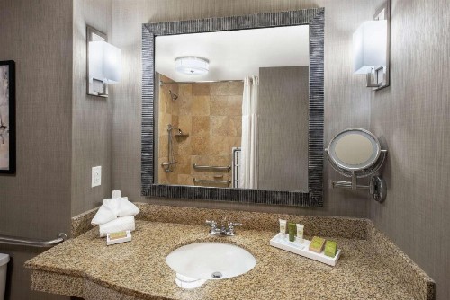 Hilton Columbia Center - image 28