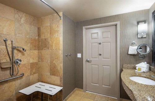 Hilton Columbia Center - image 36