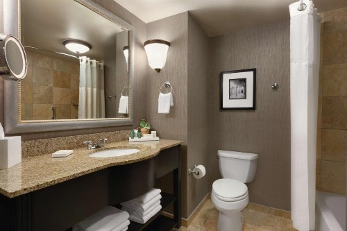 Hilton Columbia Center - image 43