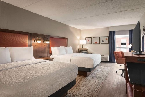 Hampton Inn Columbia Downtown Historic District - image 25