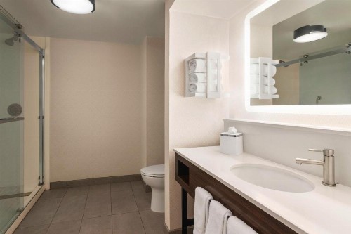 Hampton Inn Columbia Downtown Historic District - image 29