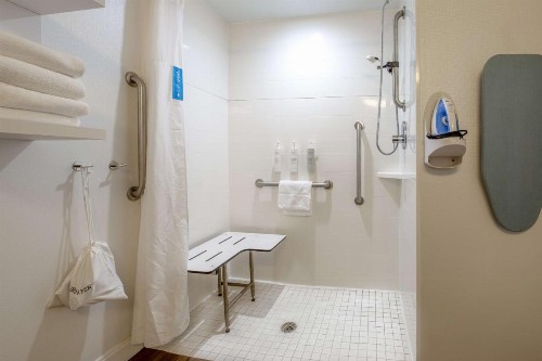 Hampton Inn Columbia I-26/Harbison Blvd - image 2