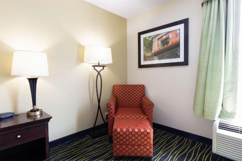 Hampton Inn Columbia I-26/Harbison Blvd - image 21