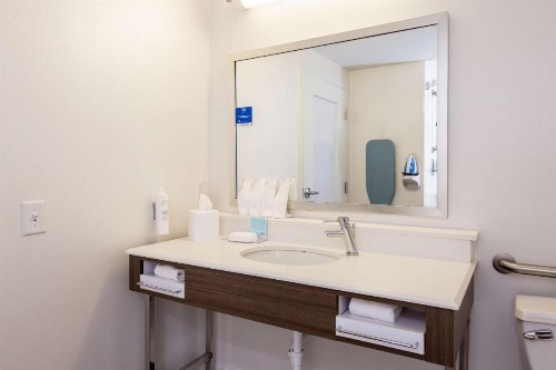 Hampton Inn Columbia I-26/Harbison Blvd - image 39