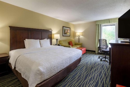 Hampton Inn Columbia I-26/Harbison Blvd - image 42