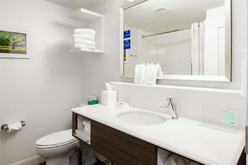 Hampton Inn Columbia I-26/Harbison Blvd - image 47