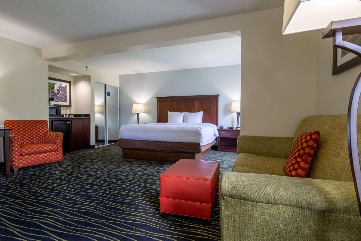 Hampton Inn Columbia I-26/Harbison Blvd - image 5
