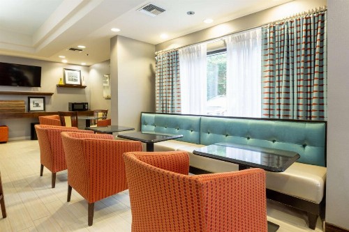 Hampton Inn Columbia I-26/Harbison Blvd - image 7