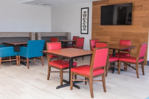 Holiday Inn Express Hotel & Suites Columbia-Fort Jackson an IHG Hotel - image 21