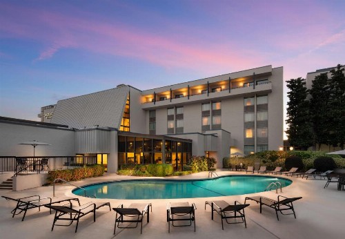 DoubleTree by Hilton Hotel Columbia - image 1