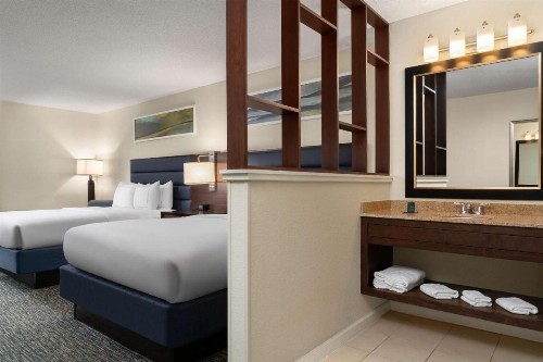 DoubleTree by Hilton Hotel Columbia - image 27