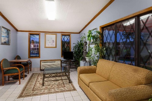 Knights Inn - Columbia - image 20