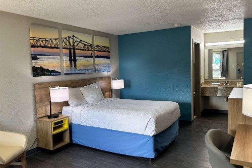 Days Inn by Wyndham Columbia NE Fort Jackson - image 3